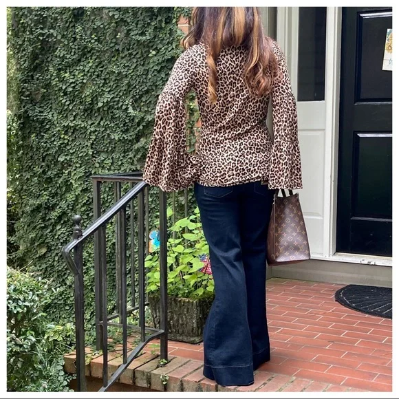 Leopard Print Tiered Sleeves Leopard print top - Picture 5 of 6